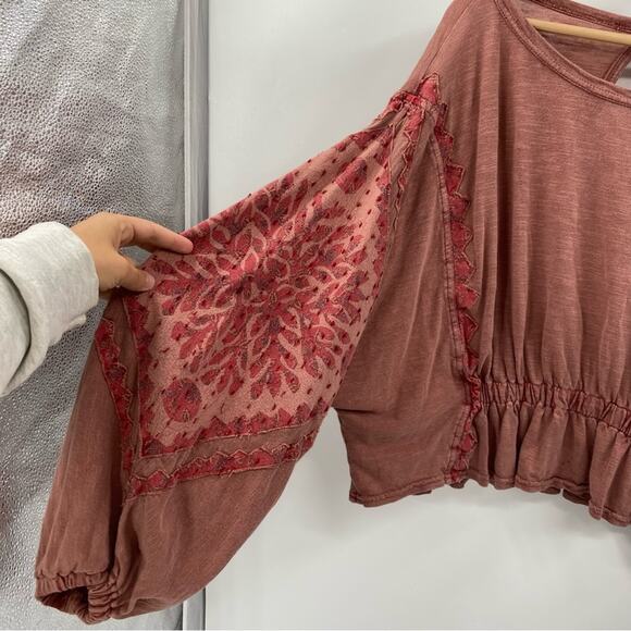 Free People Pink Balloon Dolman Sleeve Embroidered Boho Blouse - Picture 4 of 7